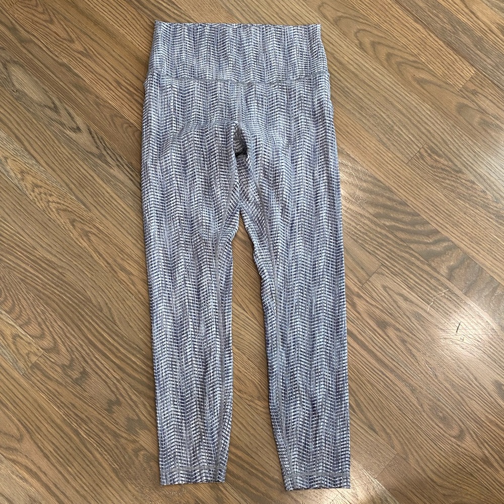 Lululemon Wunder Under 25” RARE Gray Print